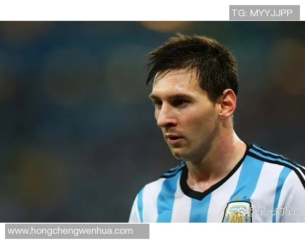 足球明星侧背发型大赏探索时尚与运动的完美结合